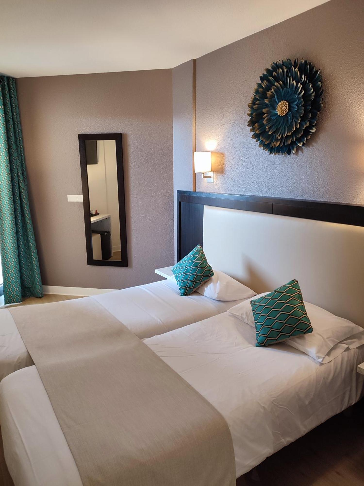 Hotel Le Collier Αντίμπ Εξωτερικό φωτογραφία