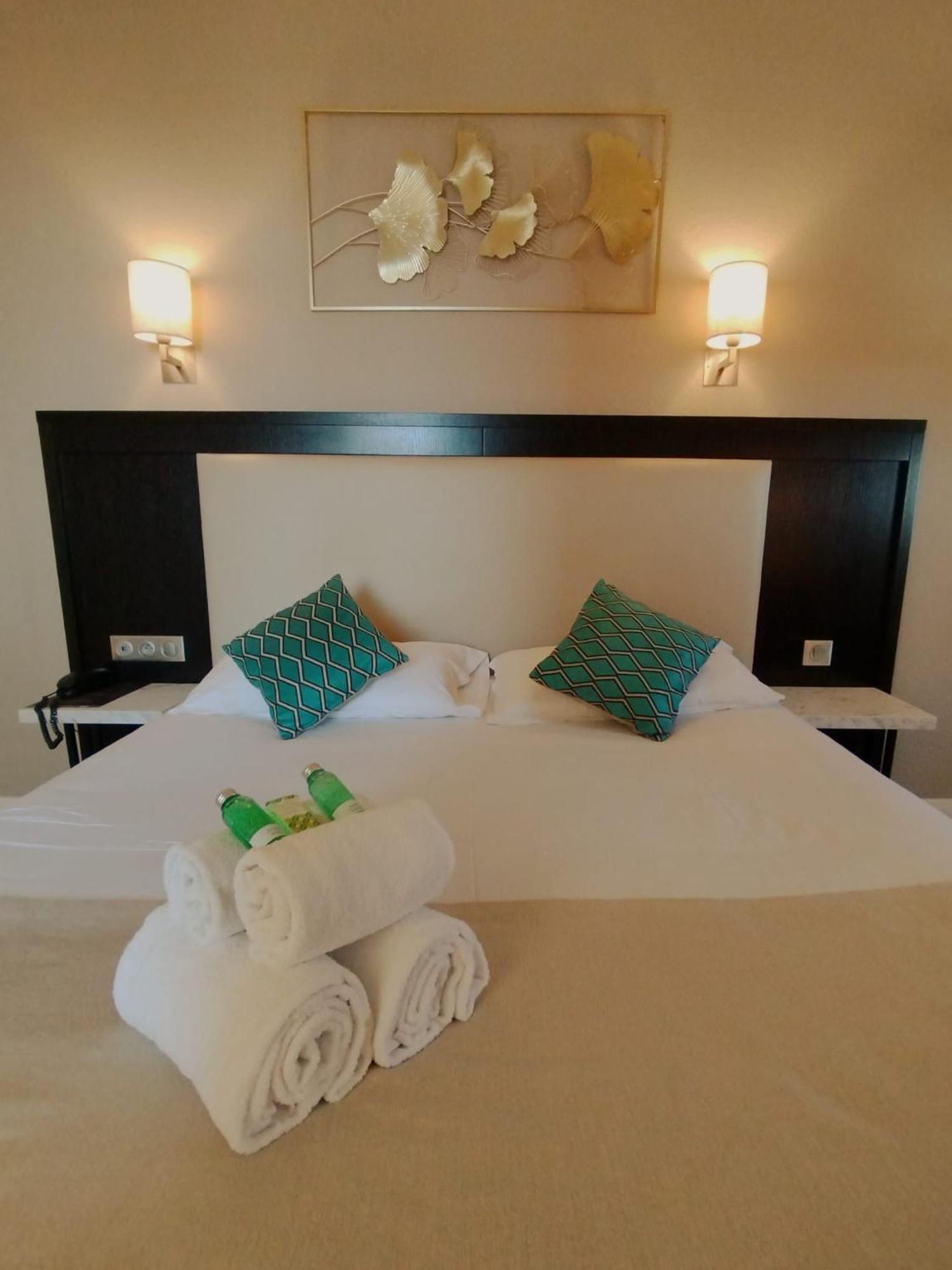 Hotel Le Collier Αντίμπ Εξωτερικό φωτογραφία
