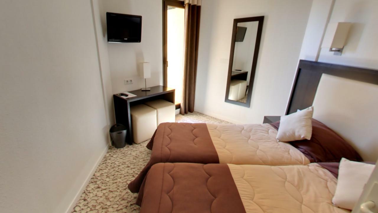 Hotel Le Collier Αντίμπ Εξωτερικό φωτογραφία